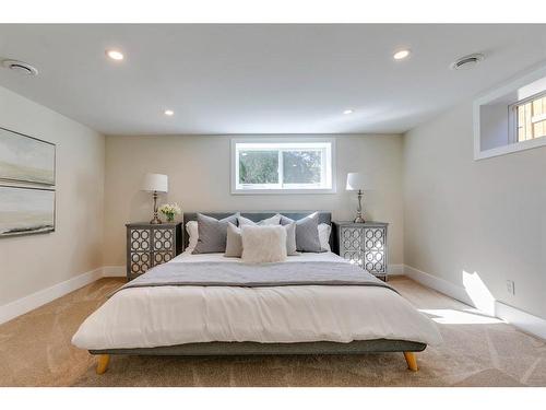 307 Simons Road Nw, Calgary, AB - Indoor Photo Showing Bedroom