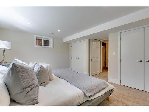 307 Simons Road Nw, Calgary, AB - Indoor Photo Showing Bedroom