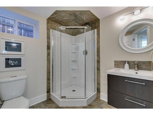 307 Simons Road Nw, Calgary, AB - Indoor Photo Showing Bathroom