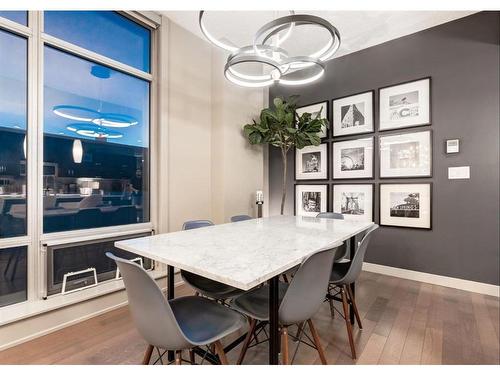 901-530 12 Avenue Sw, Calgary, AB - Indoor Photo Showing Dining Room