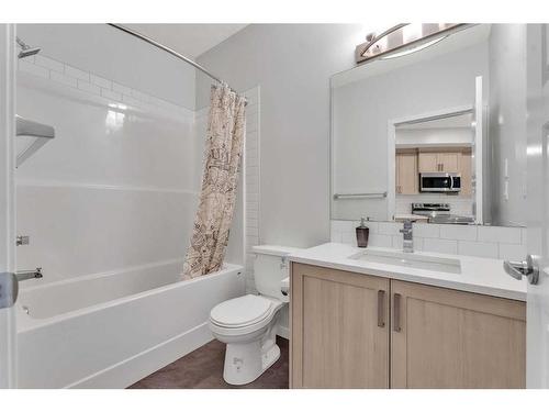 311-80 Carrington Plaza Nw, Calgary, AB - Indoor Photo Showing Bathroom