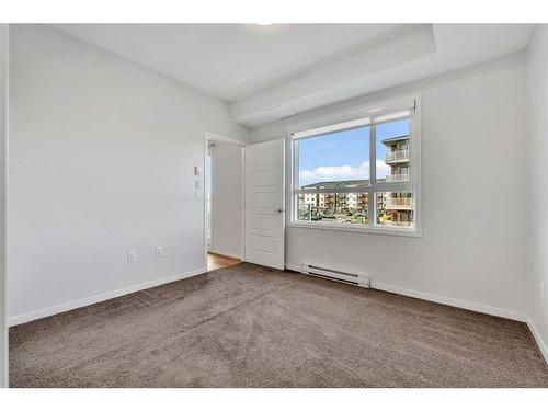 311-80 Carrington Plaza Nw, Calgary, AB - Indoor Photo Showing Other Room