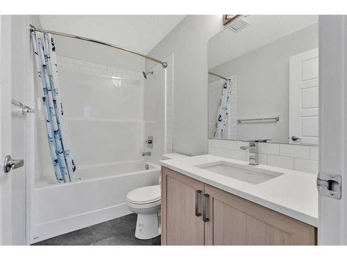 311-80 Carrington Plaza Nw, Calgary, AB - Indoor Photo Showing Bathroom