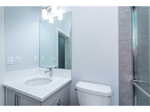 161 Homestead Terrace Ne, Calgary, AB - Indoor Photo Showing Bathroom