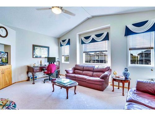 130 Valley Stream Circle Nw, Calgary, AB - Indoor Photo Showing Living Room