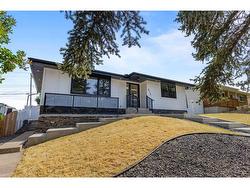 815 104 Avenue SW Calgary, AB T2W 0A4