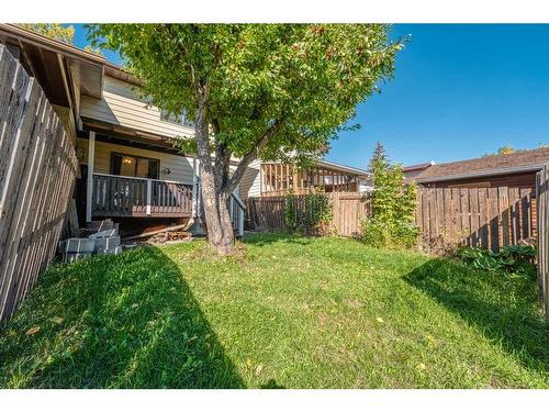 4 Edgedale Court Nw, Calgary, AB - Outdoor With Deck Patio Veranda