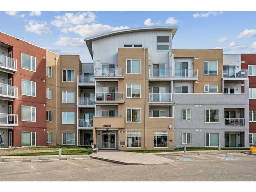 2328-604 East Lake Boulevard Ne, Airdrie, AB - Outdoor With Facade