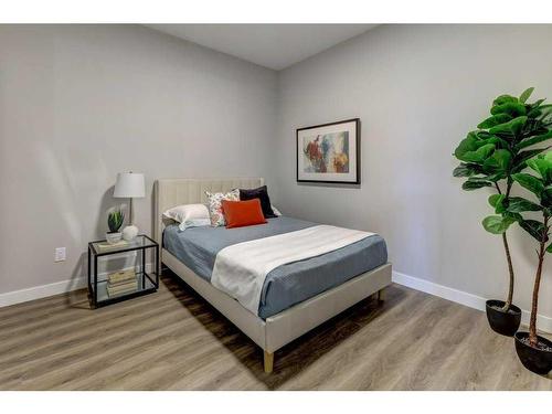 2310-55 Lucas Way Nw, Calgary, AB - Indoor Photo Showing Bedroom