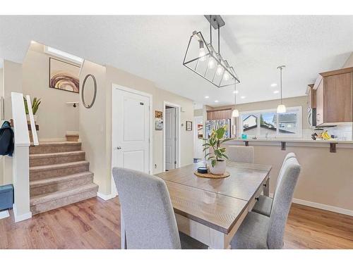 189 Legacy Crescent Se, Calgary, AB - Indoor Photo Showing Dining Room