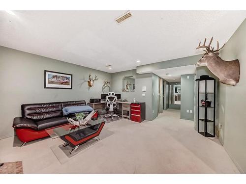 112 Mt Aberdeen Circle Se, Calgary, AB - Indoor