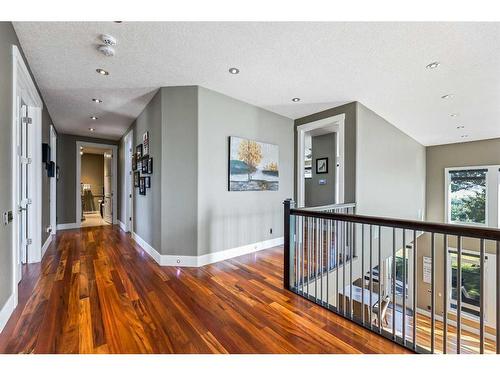 2216 8 Street Ne, Calgary, AB - Indoor Photo Showing Other Room