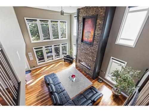 2216 8 Street Ne, Calgary, AB - Indoor Photo Showing Other Room