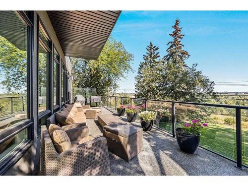 2216 8 Street Ne, Calgary, AB - Outdoor With Exterior