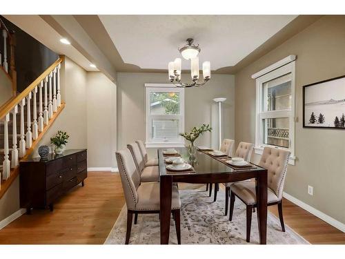 413 26 Avenue Nw, Calgary, AB - Indoor Photo Showing Dining Room