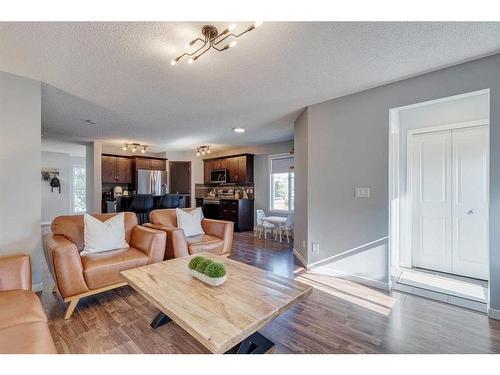 61 Autumn Green Se, Calgary, AB - Indoor Photo Showing Living Room