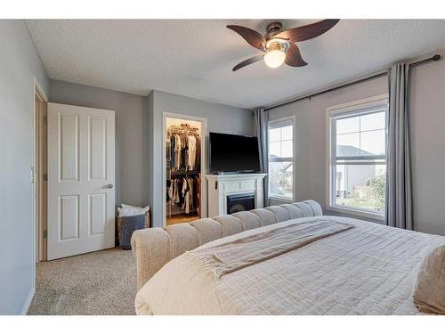 61 Autumn Green Se, Calgary, AB - Indoor Photo Showing Bedroom