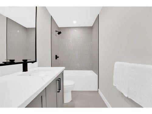 7708 Silver Springs Road Nw, Calgary, AB - Indoor Photo Showing Bathroom