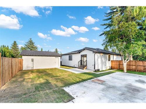 7708 Silver Springs Road Nw, Calgary, AB - Outdoor