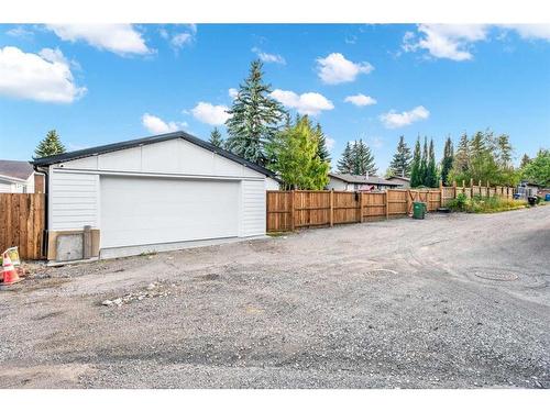 7708 Silver Springs Road Nw, Calgary, AB - Outdoor