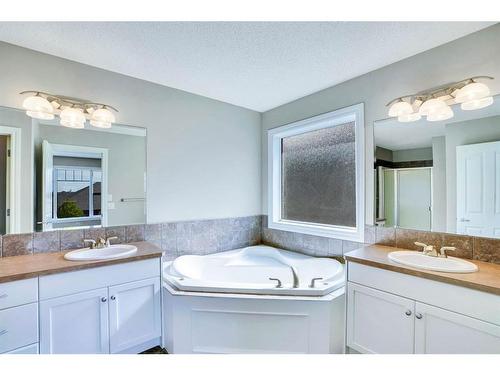 277 West Creek Boulevard, Chestermere, AB - Indoor Photo Showing Bathroom