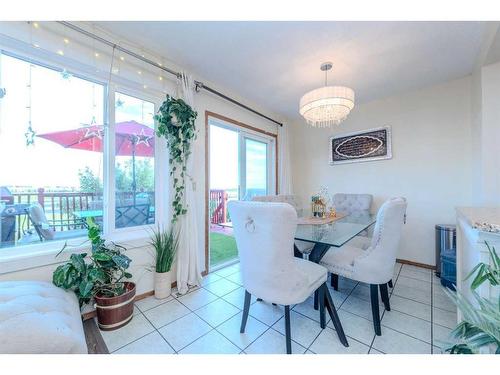 219 Applestone Park Se, Calgary, AB - Indoor Photo Showing Dining Room