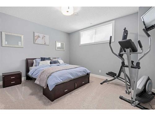 3240 Kerrydale Road Sw, Calgary, AB - Indoor Photo Showing Bedroom