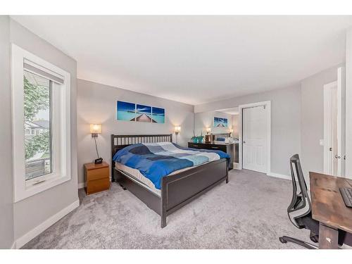 51 Chaparral Link Se, Calgary, AB - Indoor Photo Showing Bedroom