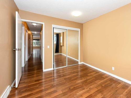 2106 1 Street Nw, Calgary, AB - Indoor Photo Showing Other Room