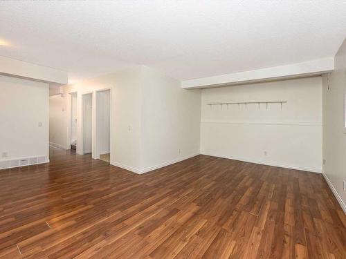 2106 1 Street Nw, Calgary, AB - Indoor Photo Showing Other Room