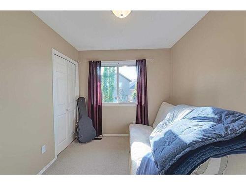 133 Citadel Pointe Nw, Calgary, AB - Indoor Photo Showing Bedroom