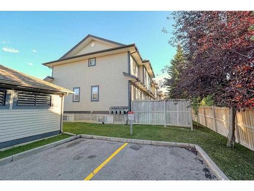 133 Citadel Pointe Nw, Calgary, AB - Outdoor