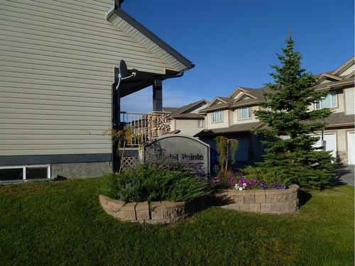 133 Citadel Pointe Nw, Calgary, AB - Outdoor