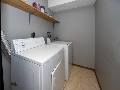 2106 1 Street Nw, Calgary, AB - Indoor Photo Showing Laundry Room