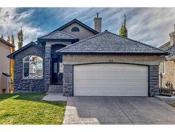 23 Royal Ridge Manor NW Calgary, AB T3G 5Z1