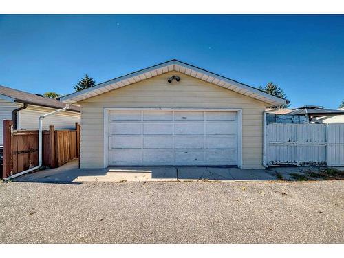 1860 48 Street Ne, Calgary, AB - Outdoor With Exterior