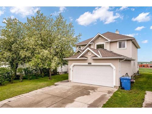 197 West Lakeview Place, Chestermere, AB - Outdoor