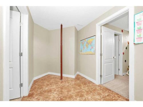 197 West Lakeview Place, Chestermere, AB - Indoor Photo Showing Other Room