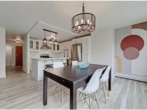 202-1020 14 Avenue Sw, Calgary, AB - Indoor Photo Showing Dining Room