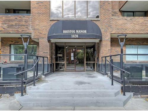 202-1020 14 Avenue Sw, Calgary, AB - Outdoor