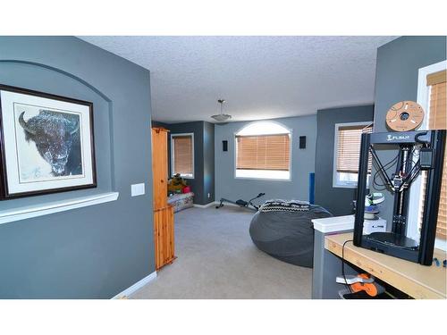 321 Crystal Shores View, Okotoks, AB - Indoor