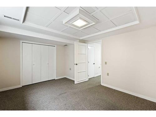 5A Radcliffe Crescent Se, Calgary, AB - Indoor Photo Showing Other Room