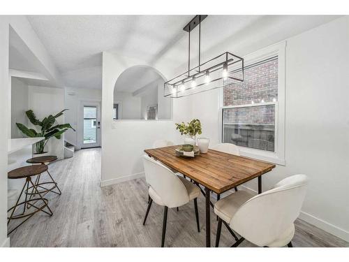 608 1 Avenue Nw, Calgary, AB - Indoor Photo Showing Dining Room