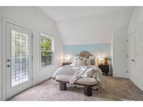 608 1 Avenue Nw, Calgary, AB - Indoor Photo Showing Bedroom