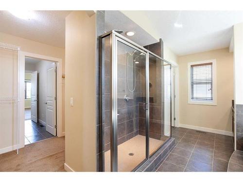 74 Elgin Park Road Se, Calgary, AB - Indoor Photo Showing Bathroom