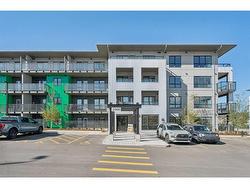 2211-350 Livingston Common NE Calgary, AB T3P 1M5