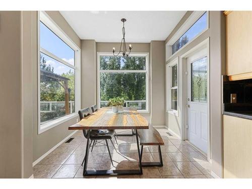 8 Mt Douglas Circle Se, Calgary, AB - Indoor Photo Showing Dining Room