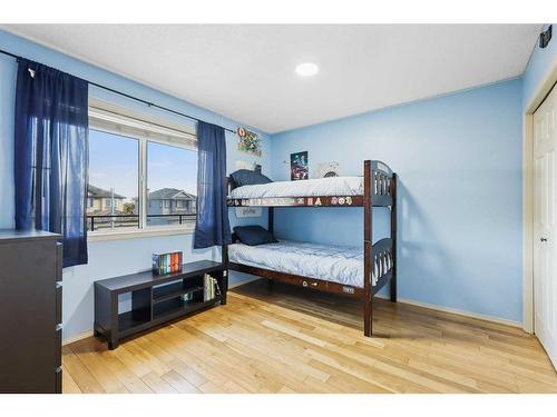 8 Mt Douglas Circle Se, Calgary, AB - Indoor Photo Showing Bedroom