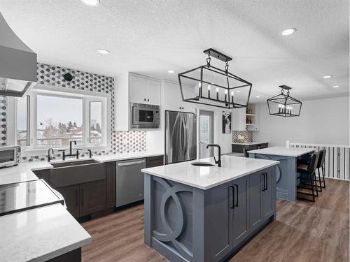 31 Cherry Valley Court, Rural Rocky View County, AB - Indoor Photo Showing Kitchen With Stainless Steel Kitchen With Upgraded Kitchen