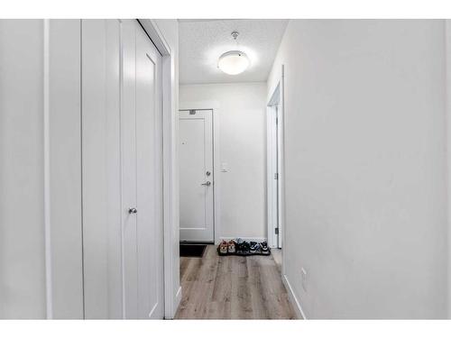 208-30 Walgrove Walk Se, Calgary, AB - Indoor Photo Showing Other Room